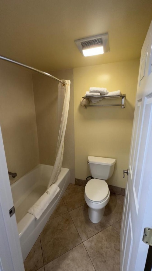 Garden Inn and Suites Glendora image 12
